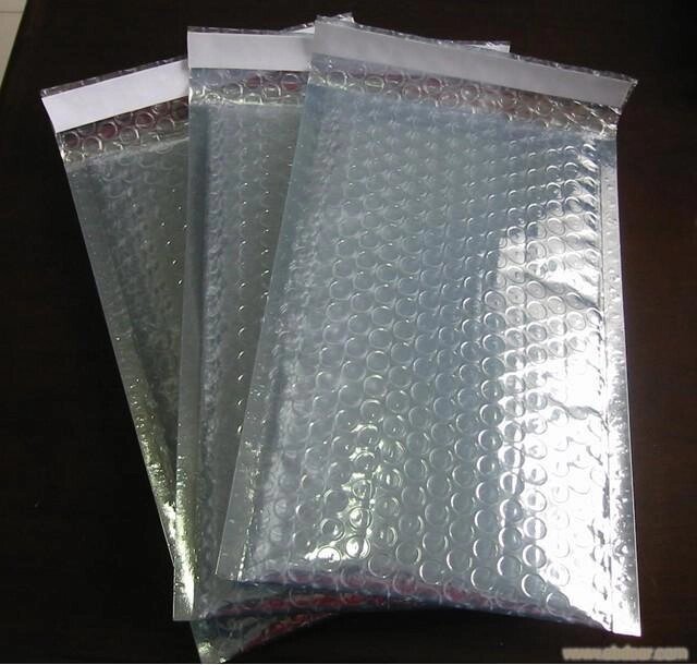 Пакет из пузырчатой пленки с клапаном 10х15 (50шт) от компании LexxpacK - Магазин Упаковки - фото 1
