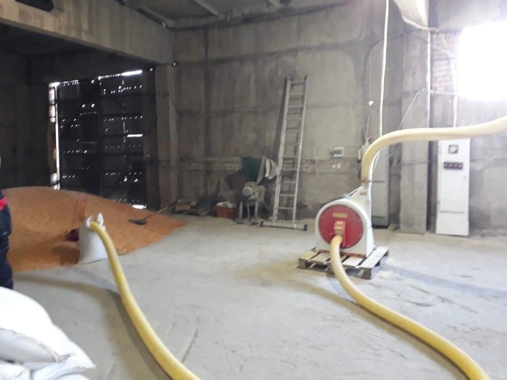Дробилка (мельница для зерна) пневматическая ДВР-7,5 от компании Агротехмаш-55 - фото 1