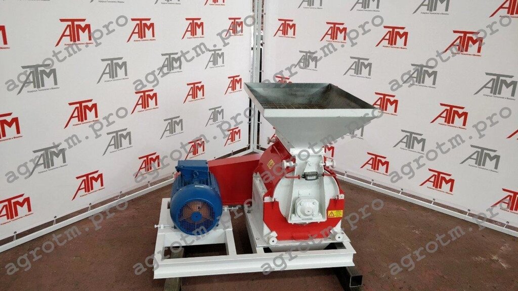 Дробилка роторно-молотковая для зерна и кормов ДЗР-30 от компании Агротехмаш-55 - фото 1