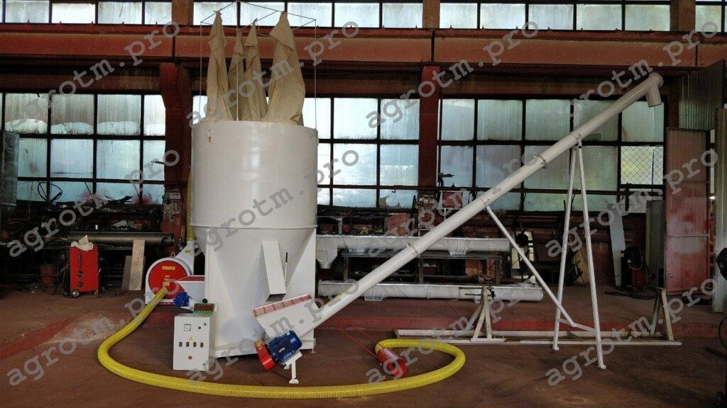 Оборудование (мини завод) для комбикорма АТМ-2 от компании Агротехмаш-55 - фото 1