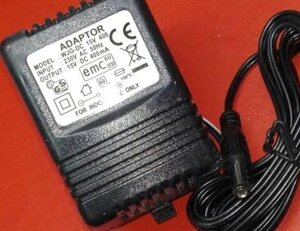 Зарядное устройство STURM CD3312-AC  (12 V, 3-5 ч,, к шуруповертам  CD - 3312 / ДШ - 3312)