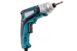 Дрель-шуруповерт MAKITA TD0100