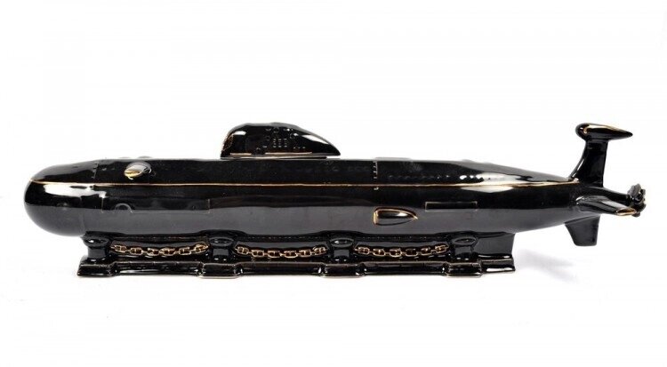 Подарочный штоф Подводная Лодка, черная глазурь с золотом от компании CountryGifts - фото 1