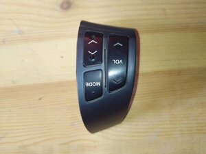 Блок кнопок (мультимедиа) на руль 561902H400 Hyundai Elantra HD Хундай Элантра 2010