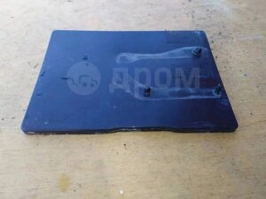 Площадка под аккумулятор 7443105030 Toyota Avensis T250 Тойота Авенсис Т250