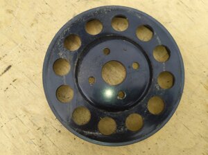 Шкив помпы MR994960 (1) Mitsubishi Lancer 9 Митсубиси Лансер 9