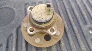 Ступица правая задняя с АБС 8954452040, 4245012090 Toyota Corolla 150 Тойота Королла 150