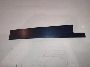 Молдинг двери задняя правая 822830020R Renault Fluence Рено Флюенс 2012
