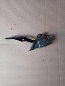 Петля капота левая EG2152420C CX-7 Мазда СХ7