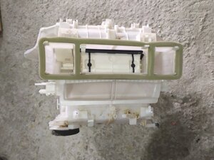 Отопитель (печка) 8705012040 Toyota Corolla 150 Тойота Королла 150