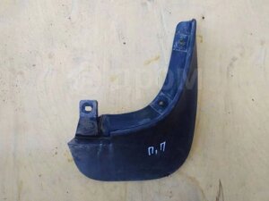Брызговик передний правый 868322E000 Hyundai Tucson JM Хендай Туксон