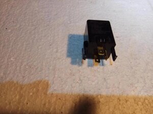 Реле поворотов 9555039000 Hyundai Getz Хендай Гетц