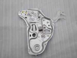 Стеклоподъемник задний правый 834022Y000 Hyundai ix35 Хендай АйИкс 35