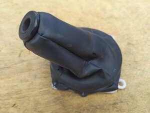 Чехол кулисы КПП Mitsubishi Lancer 9 2000-2010 MR559187 Mitsubishi Lancer 9 Митсубиси Лансер 9