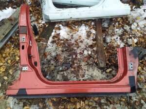 Порог с центральной стойкой правый (2) Nissan Qashqai J10 Ниссан Кашкай