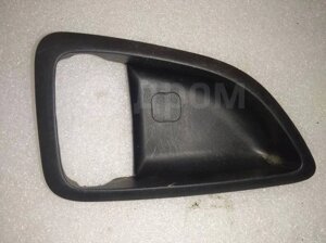 Накладка ручки двери левая 826112S000 Hyundai ix35 Хендай АйИкс 35