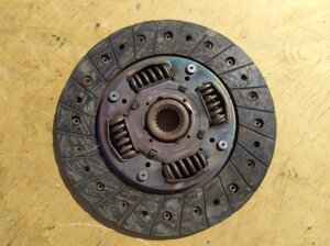 Диск сцепления MR980024 (1) Mitsubishi Lancer 9 Митсубиси Лансер 9
