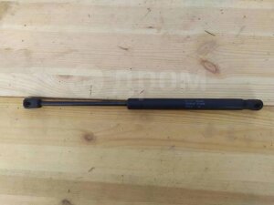 Амортизатор багажника правый 871702E020 Hyundai Tucson JM Хендай Туксон