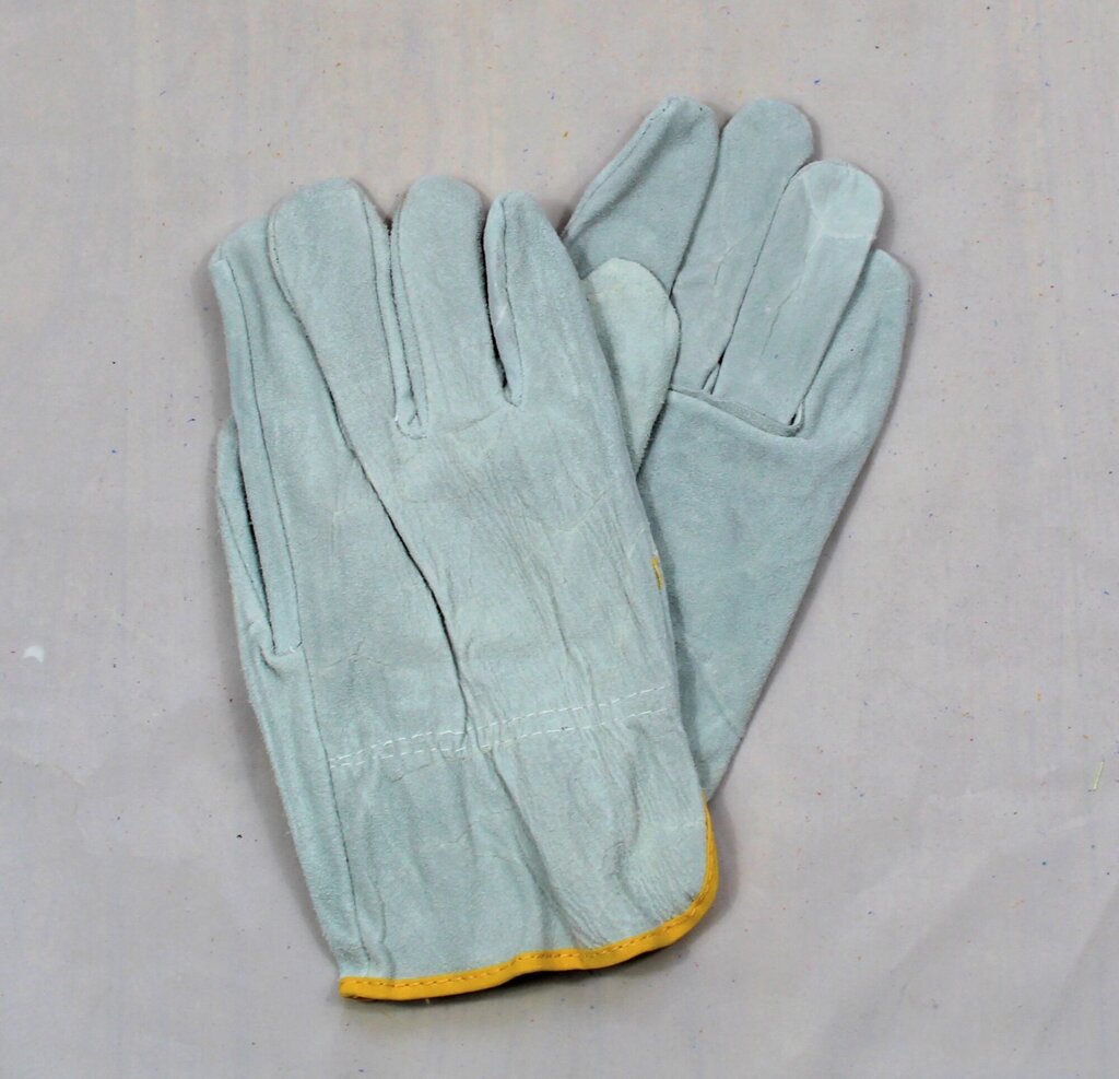 Перчатки цельноспилковые Драйвер серые от компании ООО "Компания Промметиз" - фото 1