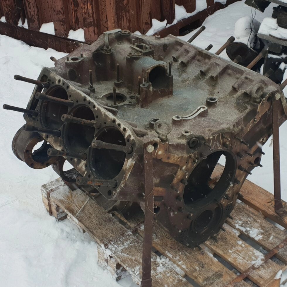 Блок-картер двигателя УТД-20  Новый (сб. 20-01-02-9) - фото
