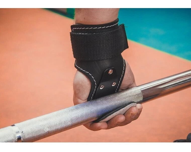 Атлетические тяги с крюками на руки, кожа - 2 шт. от компании Интернет-магазин "Спорттовары24" - фото 1