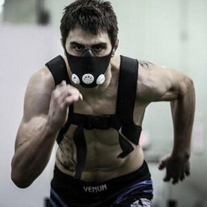 Респиратор тренировочный, маска для бега и развития дыхательной системы в Республике Марий Эл от компании Интернет-магазин "Спорттовары24"