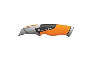FISKARS Нож строительный с фиксированным, сменным лезвием CarbonMax 1 027 222