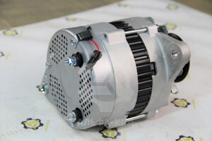 Генератор двигателя Komatsu 60А на PC300/PC350 600-825-6110/600-825-6111/600-825-6210