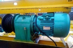 Двигатель с редуктором на скип бетоносмесителя JS750 в Амурской области от компании Альфа-КПД