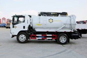 Ассенизаторская машина Isuzu Elf (илосос) 5 куб. м в Амурской области от компании Альфа-КПД