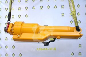 Гидроцилиндр перекоса отвала SD22 в Амурской области от компании Альфа-КПД