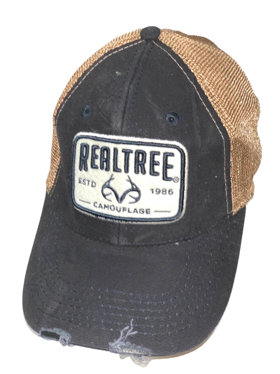 Черная бейсболка Realtree с золотистой сеткой от компании Магазин сувениров и подарков "Особый Случай" в Челябинске - фото 1