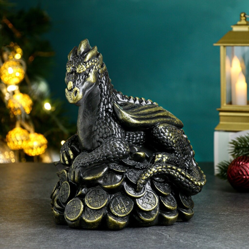 Копилка "Дракон на деньгах" черная с золотым, 18 см. от компании Магазин сувениров и подарков "Особый Случай" в Челябинске - фото 1