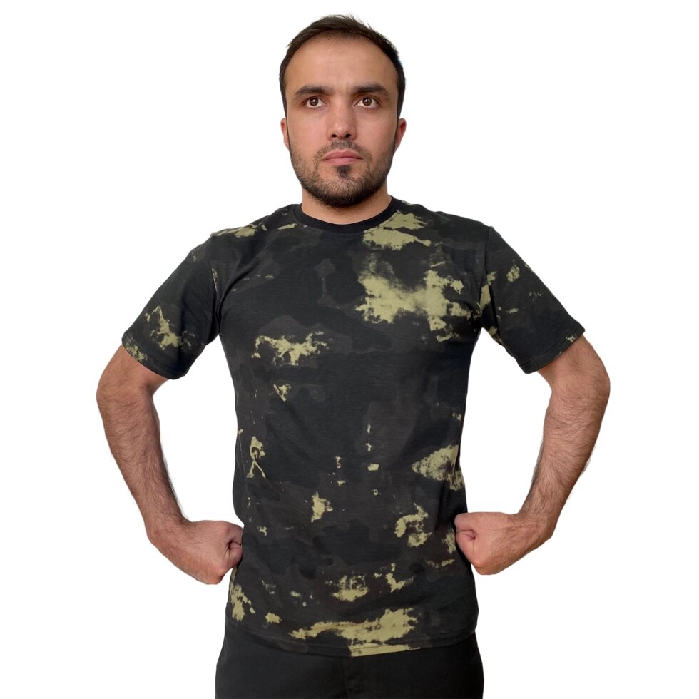 Мужская футболка камуфляжа тёмный мох от компании Магазин сувениров и подарков "Особый Случай" в Челябинске - фото 1