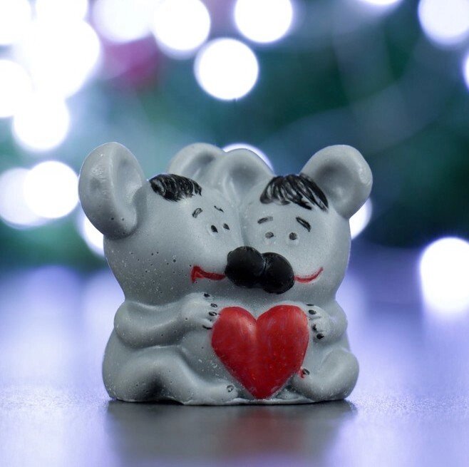 Мыло фигурное "Мышки серые с сердечком" 40гр от компании Магазин сувениров и подарков "Особый Случай" в Челябинске - фото 1