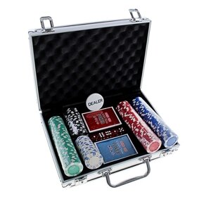 Набор для покера Poker playing cards: 2 колоды 54 шт., 200 фишек 11 г, 5 кубиков, в металлическом кейсе