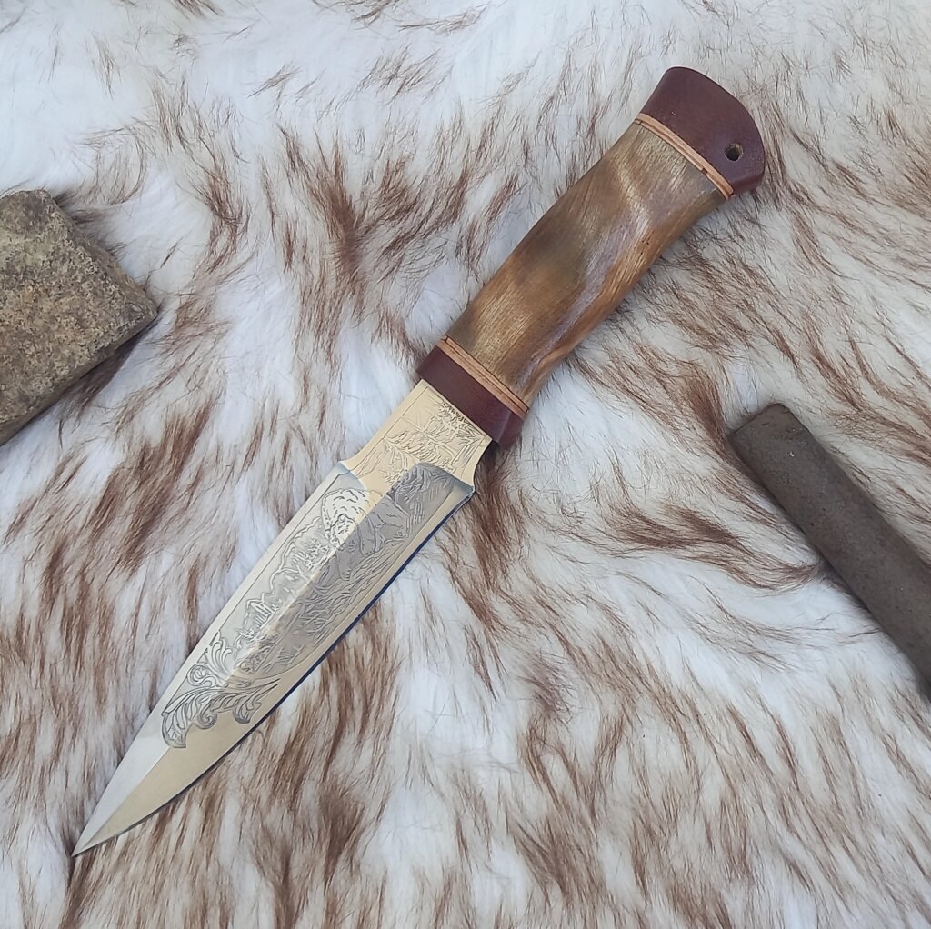 Охотничий нож НС-37 с гравировкой (X50CrMoV15) Златоуст от компании Магазин сувениров и подарков "Особый Случай" в Челябинске - фото 1