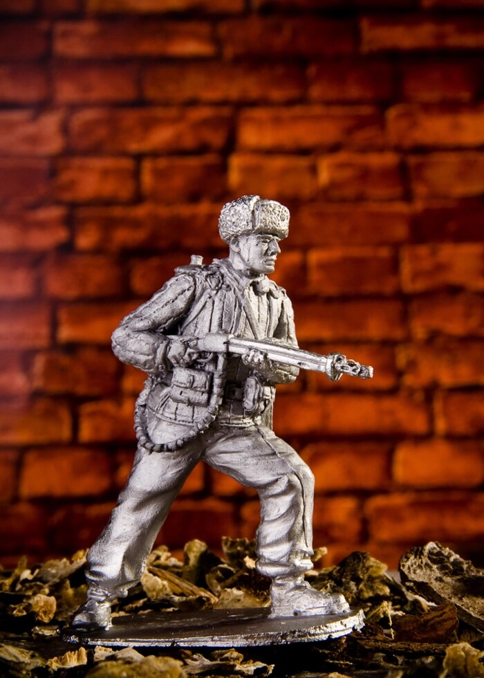 Оловянный солдатик Боец с огнеметом от компании Магазин сувениров и подарков "Особый Случай" в Челябинске - фото 1