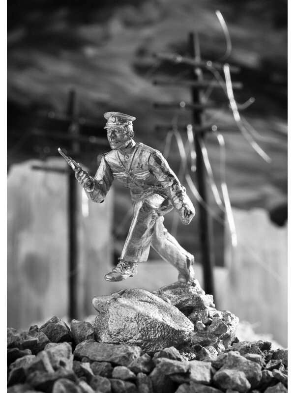 Оловянный солдатик Моряк (офицер), 1941-45 г. г. от компании Магазин сувениров и подарков "Особый Случай" в Челябинске - фото 1