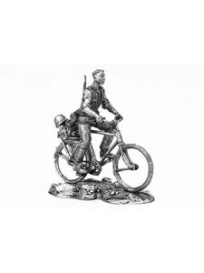 Оловянный солдатик Немец на велосипеде