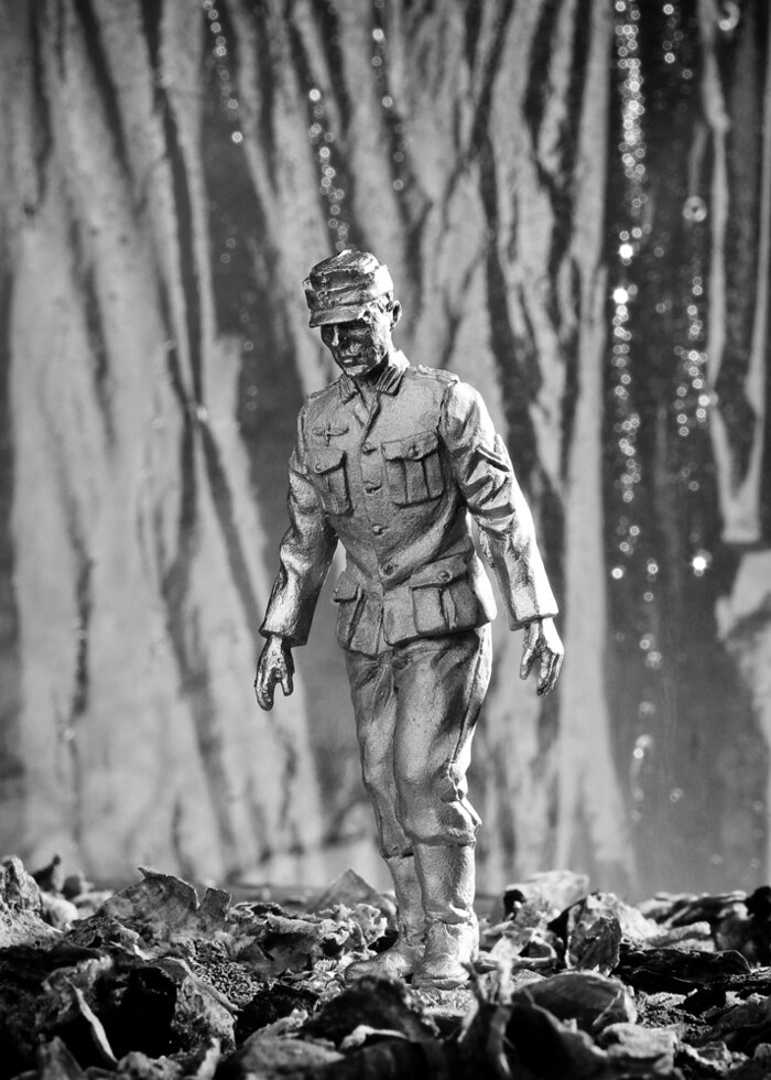 Оловянный солдатик Пленный немец от компании Магазин сувениров и подарков "Особый Случай" в Челябинске - фото 1
