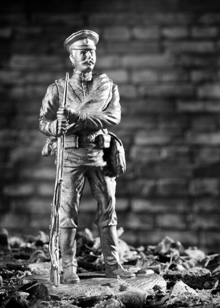 Оловянный солдатик Рядовой РИА с винтовкой от компании Магазин сувениров и подарков "Особый Случай" в Челябинске - фото 1