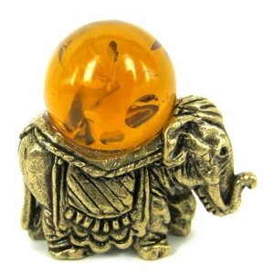 Фигурка Слоник с шаром (латунь, янтарь прессованный)