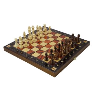 Шахматы с доской "Тура", игральная доска 40 x 40 см.