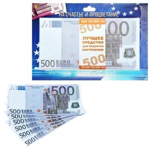 Пачка купюр на подложке "500 евро"