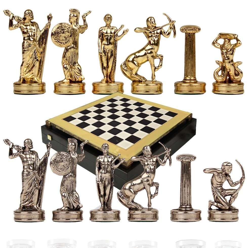 Шахматный набор "Битва Титанов" черно-белая доска 36x36 см, фигуры золото-серебро от компании Магазин сувениров и подарков "Особый Случай" в Челябинске - фото 1