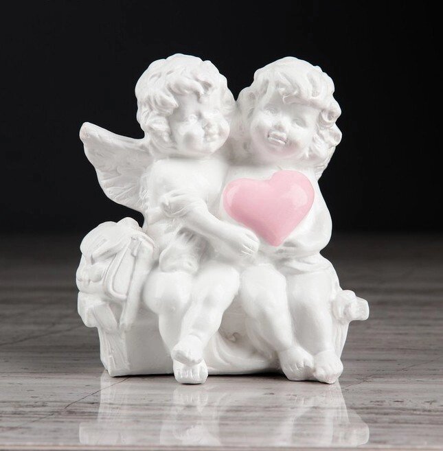 Статуэтка "Ангел на лавочке" с розовой отделкой от компании Магазин сувениров и подарков "Особый Случай" в Челябинске - фото 1