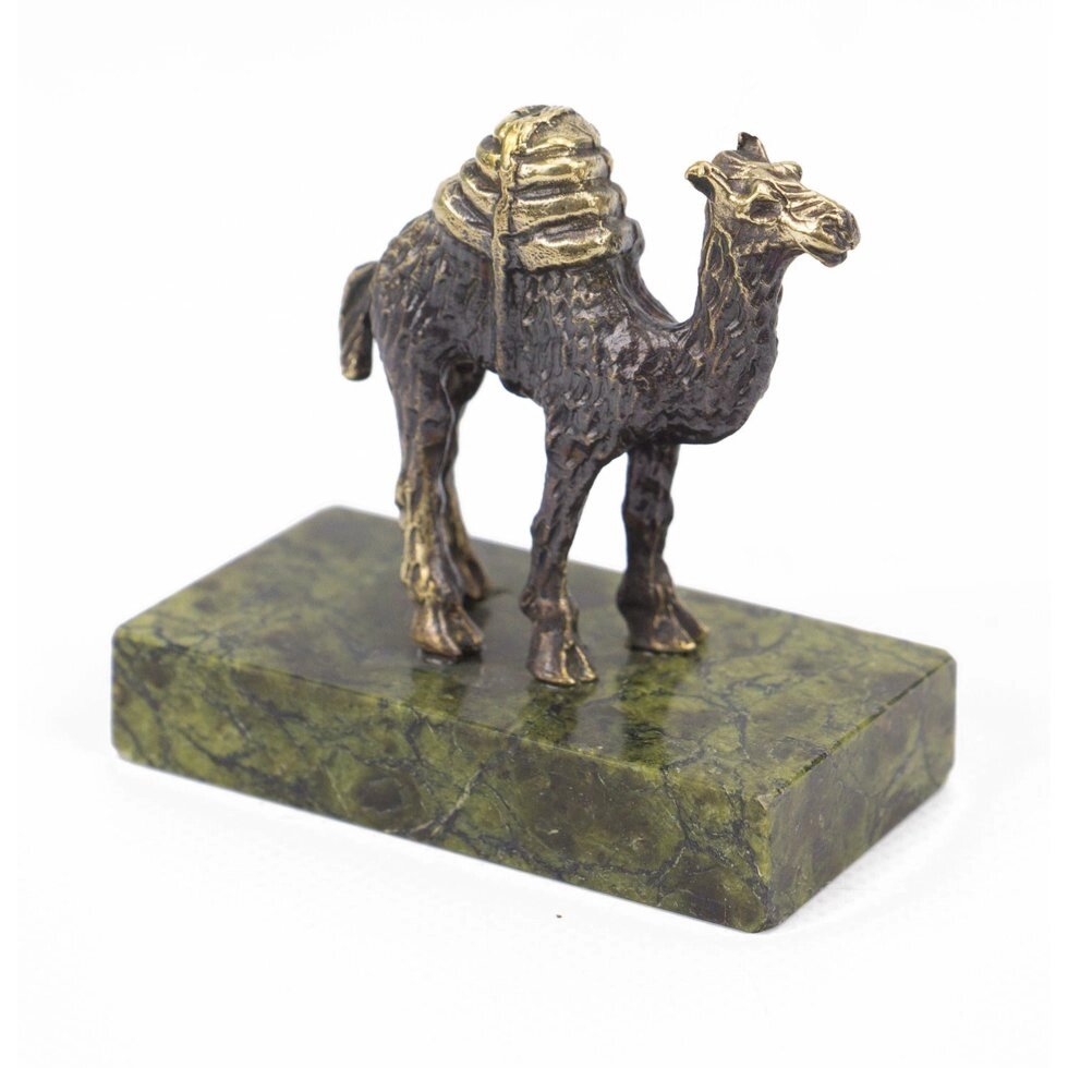Статуэтка из бронзы на подставке из змеевика "Верблюд" от компании Магазин сувениров и подарков "Особый Случай" в Челябинске - фото 1