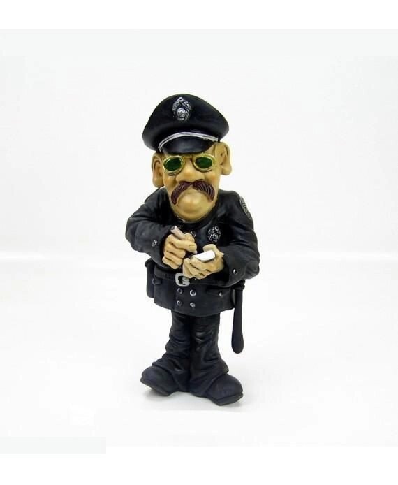Статуэтка ""Полицейский"" (W. Stratford) от компании Магазин сувениров и подарков "Особый Случай" в Челябинске - фото 1