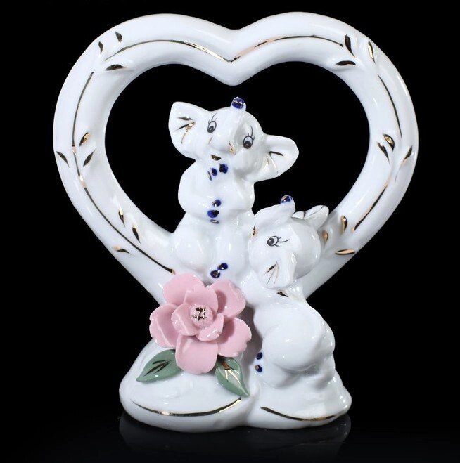 Сувенир керамика "Два слонёнка внутри сердца" от компании Магазин сувениров и подарков "Особый Случай" в Челябинске - фото 1
